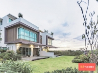 Sky Villas