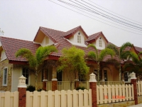 Private House near Public Park