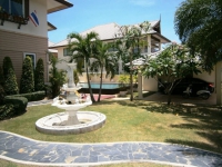 Private House, Pool View