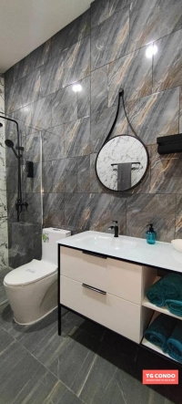 New built-in private house with swimming pool, large area, Pattaya for sale